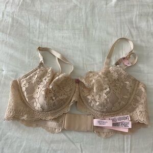 Victoria's Secret Cream Lace Bra